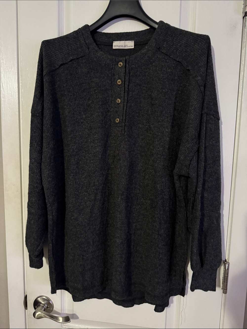 Zenana Outfitters Charcoal Ribbed Crewneck Henley - Women's